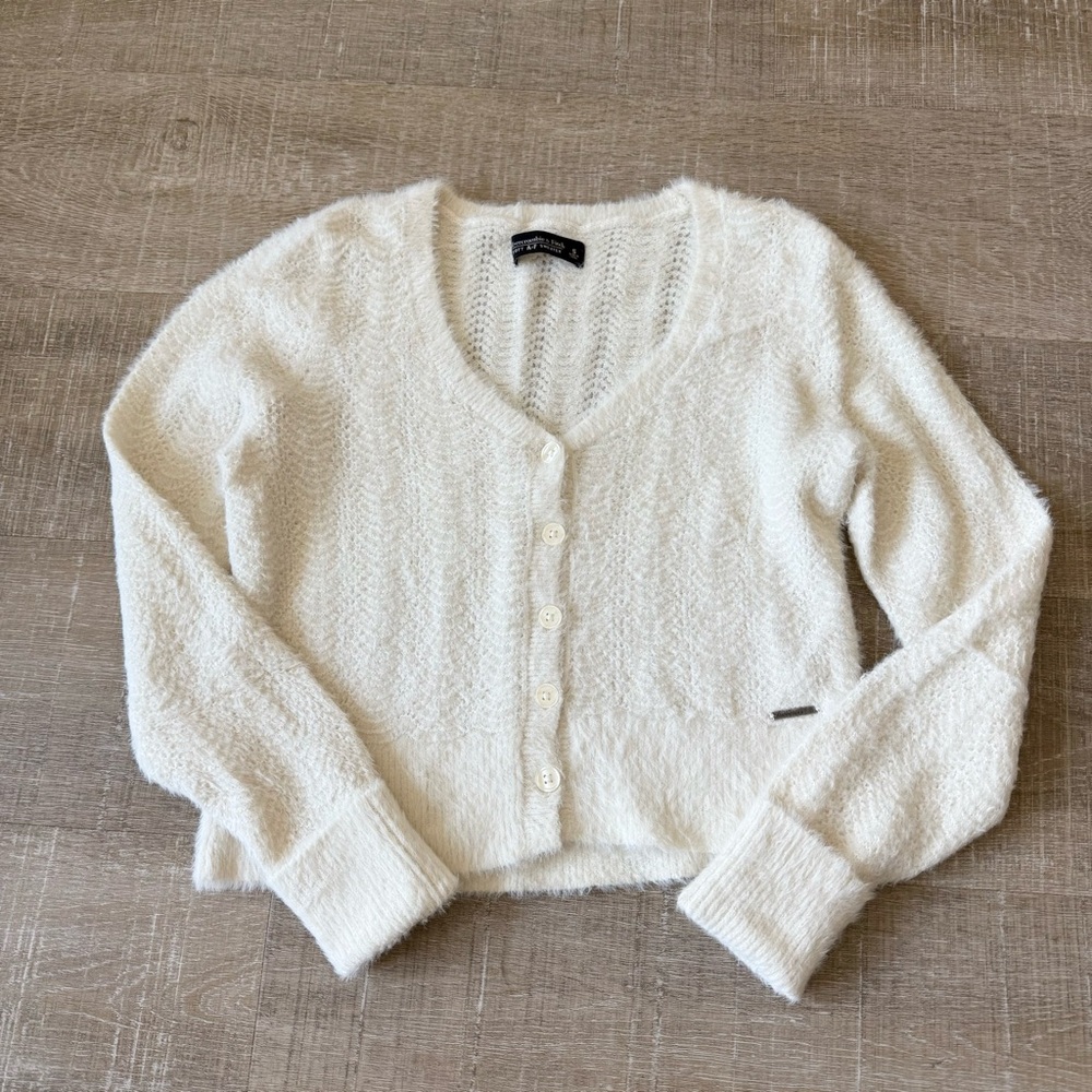 Abercrombie & Fitch Cropped Cardigan Sweater